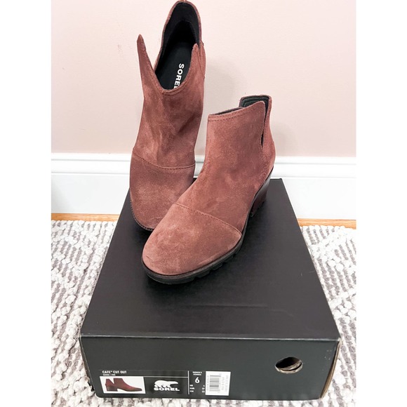 Sorel Suede Boot Cate Cut Out NWT - Picture 7 of 10